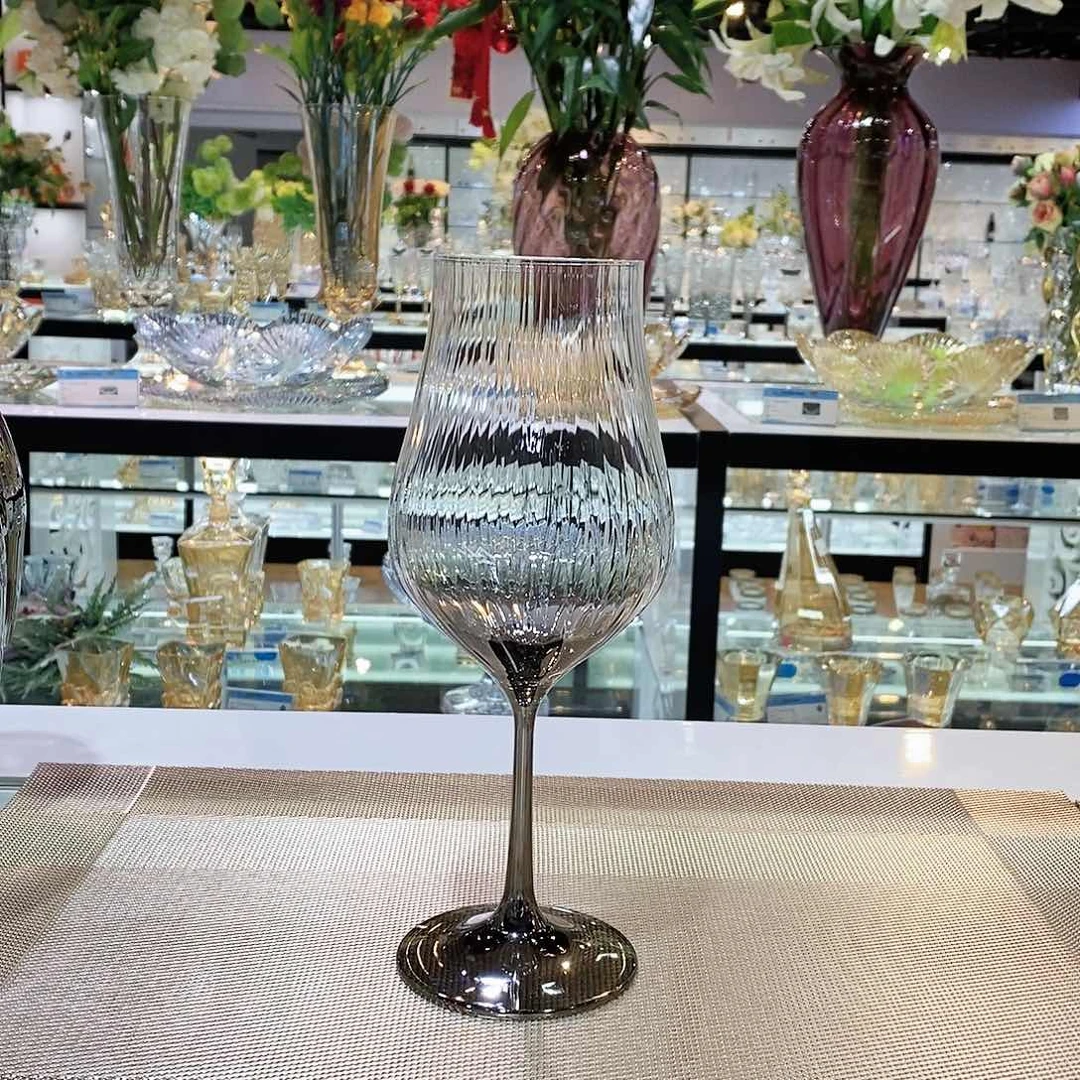 水晶玻璃无手柄款450毫升烟灰红酒杯