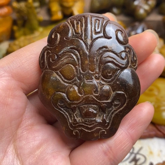 蛇纹石玉未镶嵌颈饰136