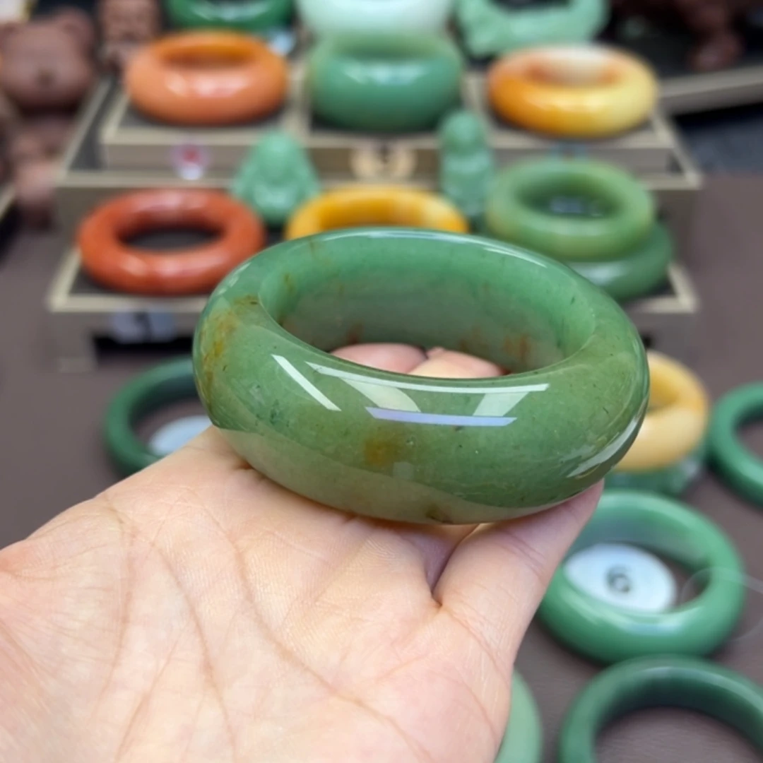 未镶嵌手镯石英岩玉C****芯