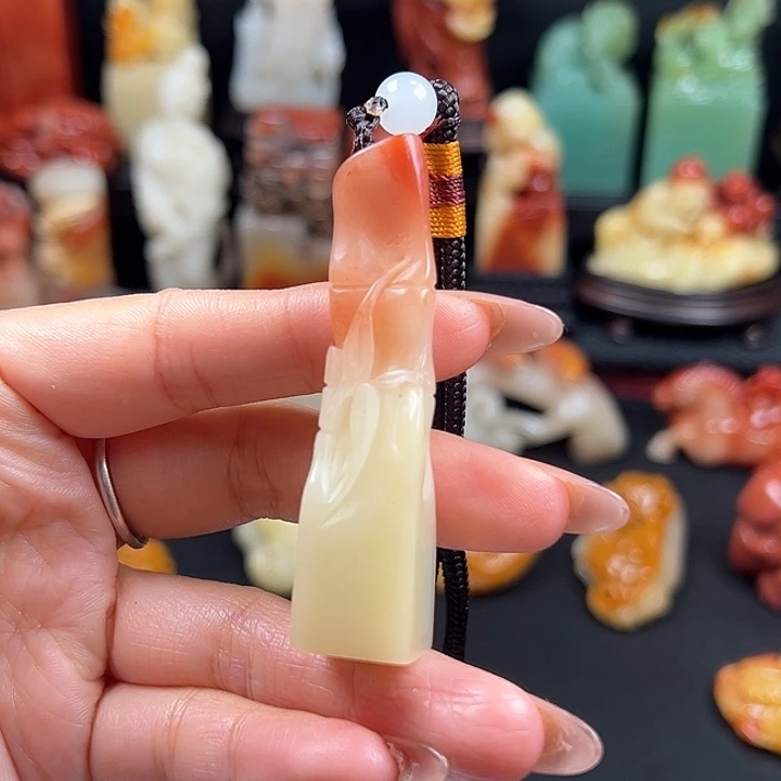 寿山石老性芙蓉石