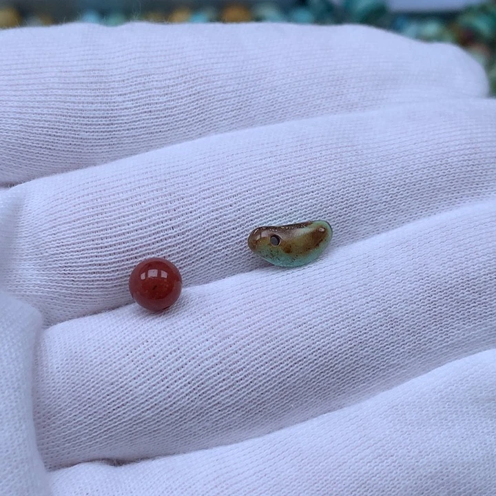 南红玛瑙未镶嵌珠宝奇石