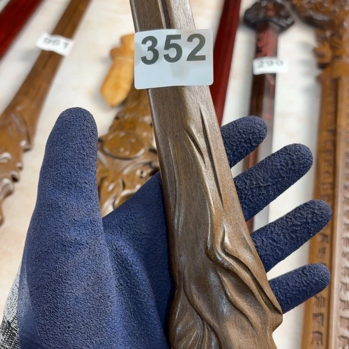 非洲紫檀（红花梨）有*编号352盖聂重蚁木