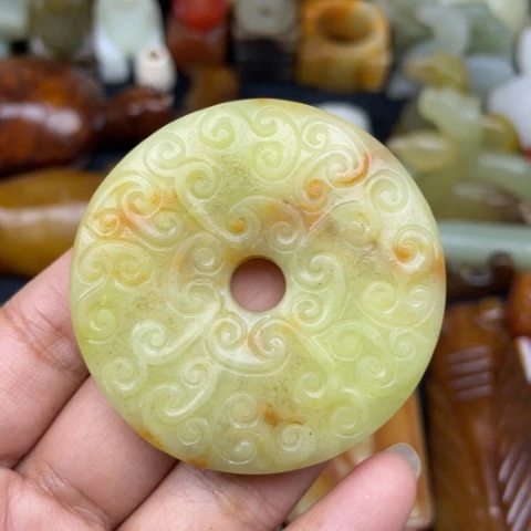 蛇纹石玉未镶嵌颈饰51