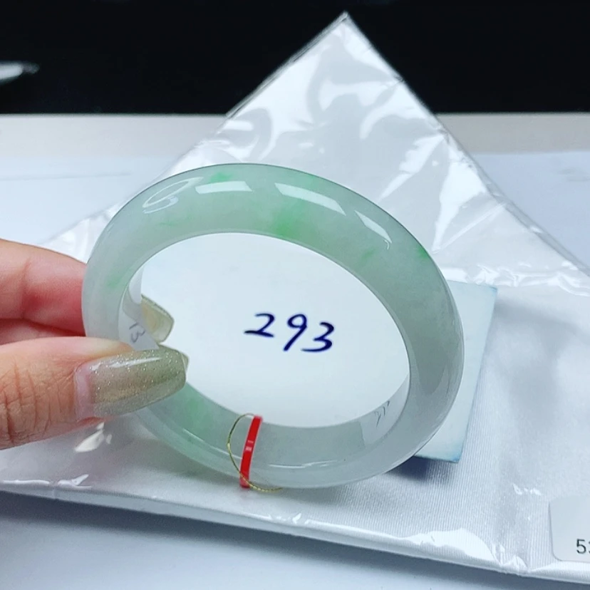 【闪购商品】翡翠手镯未镶嵌 正圈53