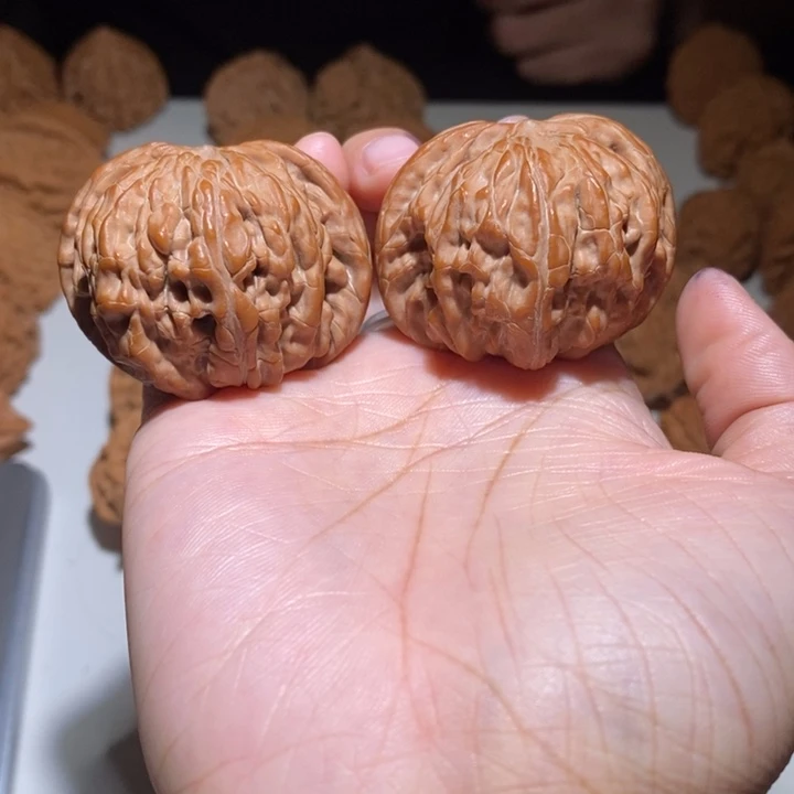 玫***吗吊坠文玩核桃磨盘