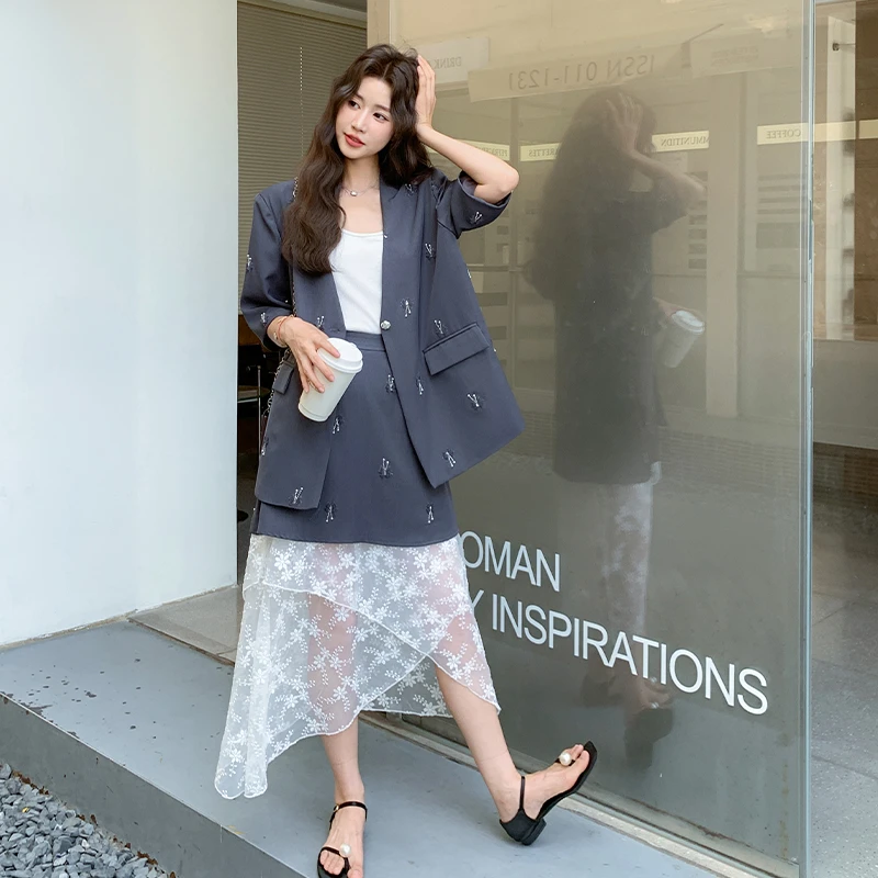 灰色高级感重工刺绣西服套装裙女2025夏新款韩系蕾丝半身裙两件套
