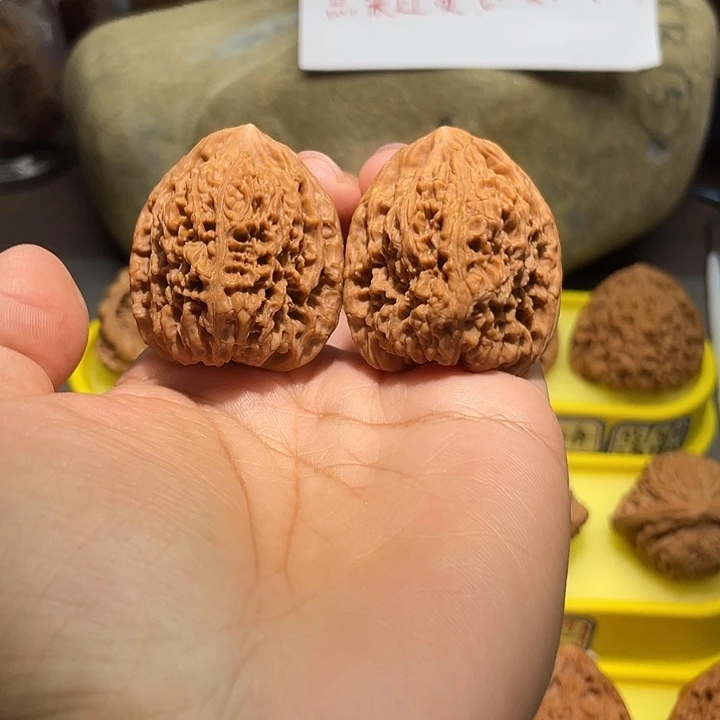 文玩核桃把件444号，36尺全品高炮南疆石