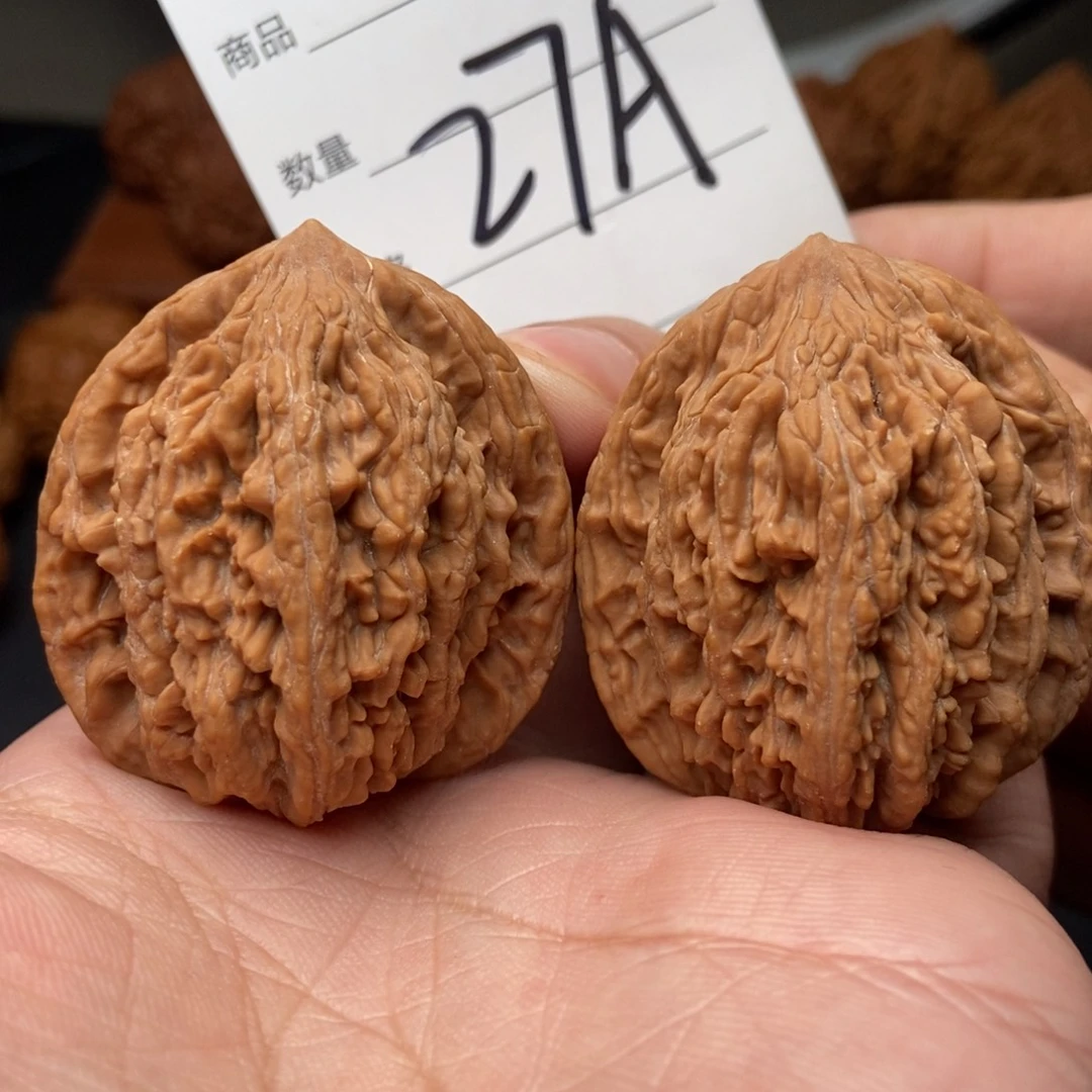 文玩核桃吊坠40虎头