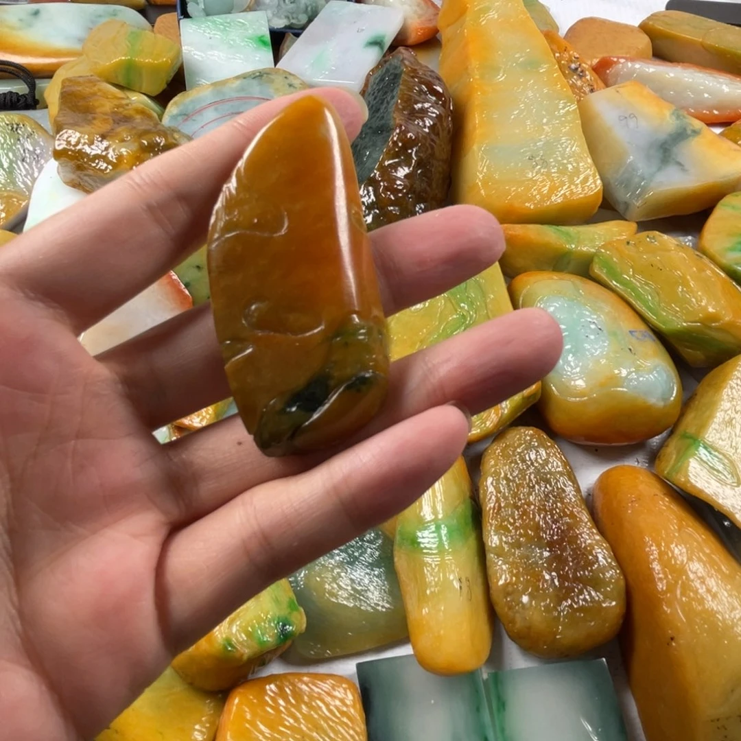 【闪购商品】翡翠未镶嵌颈饰翡翠