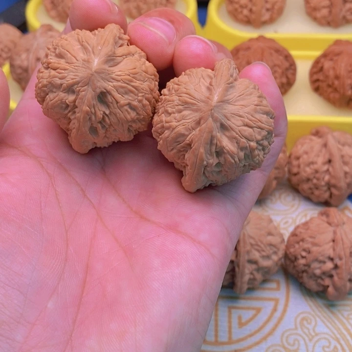 核桃手串/手链太*水绣球狮子头40尺