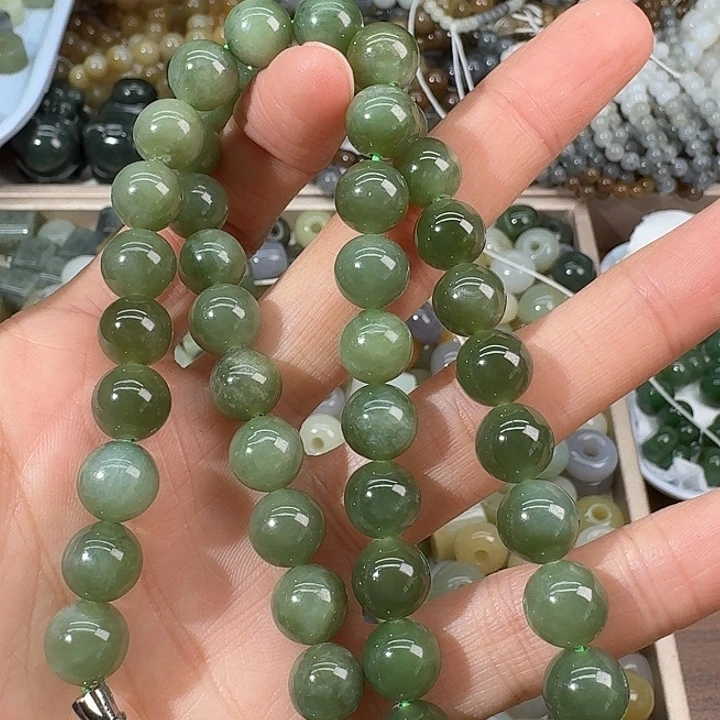 和田玉（碧玉）未镶嵌颈饰9.3mm