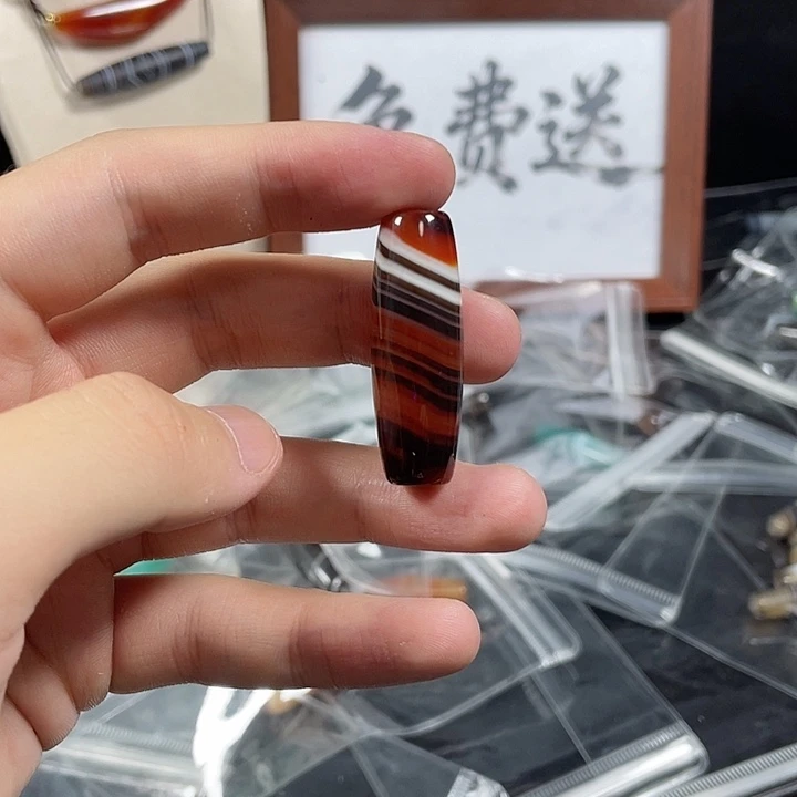 玛瑙/玉髓未镶嵌珠宝奇石