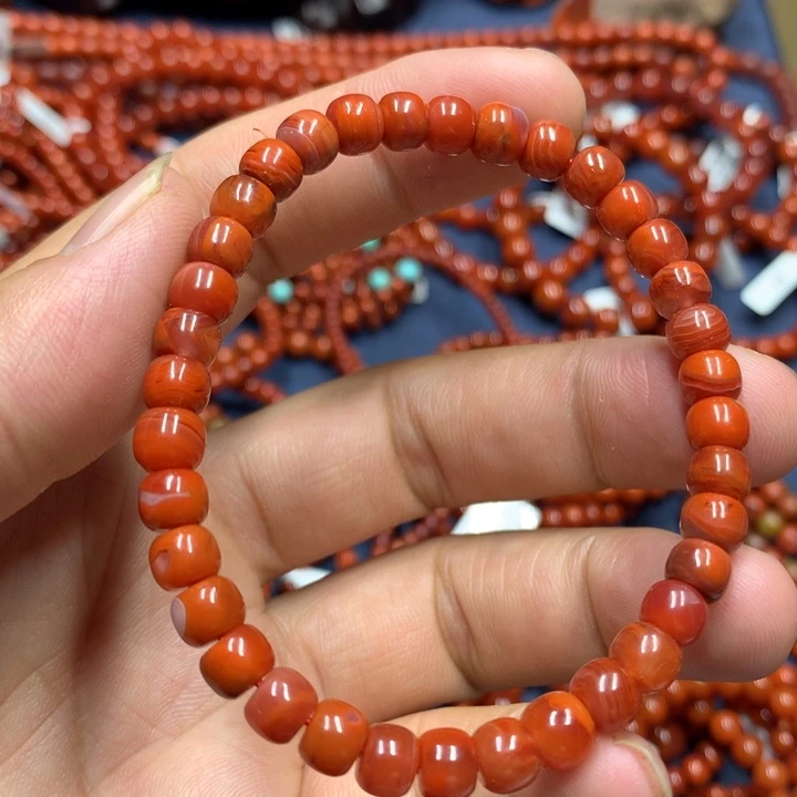 南红玛瑙手串未镶嵌6+m m