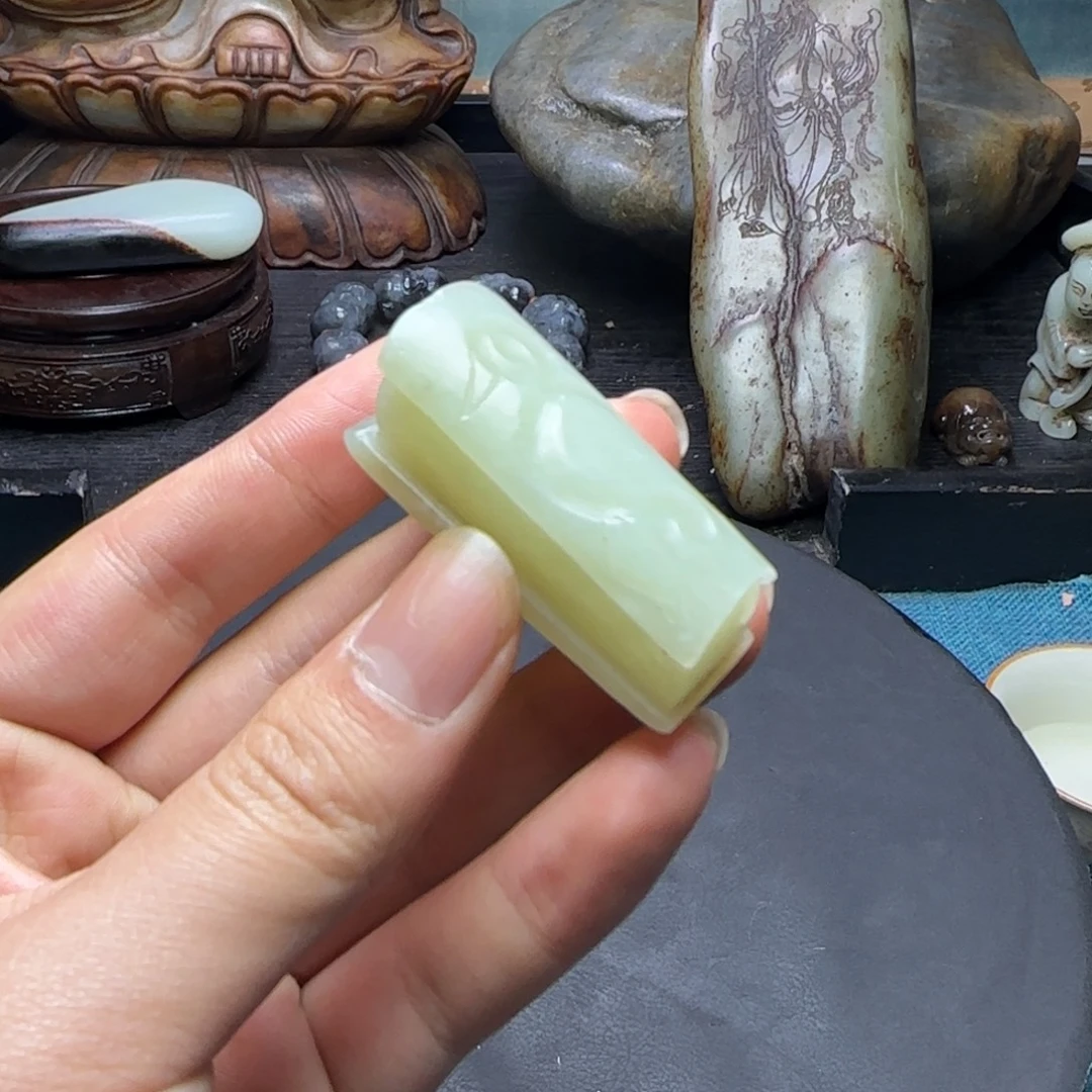 和田玉（糖玉）未镶嵌挂件