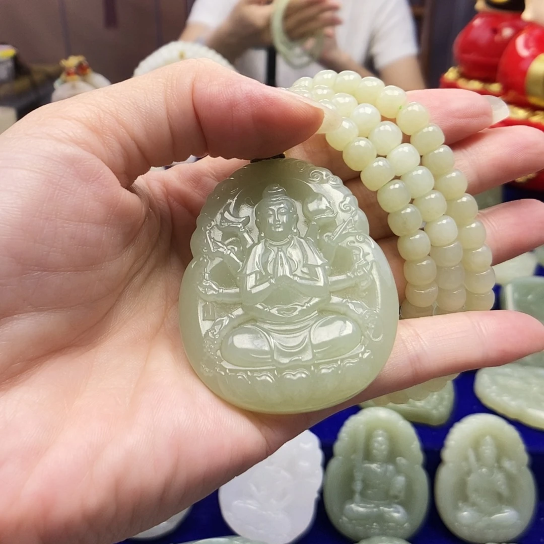 颈饰未镶嵌和田玉楼*娃