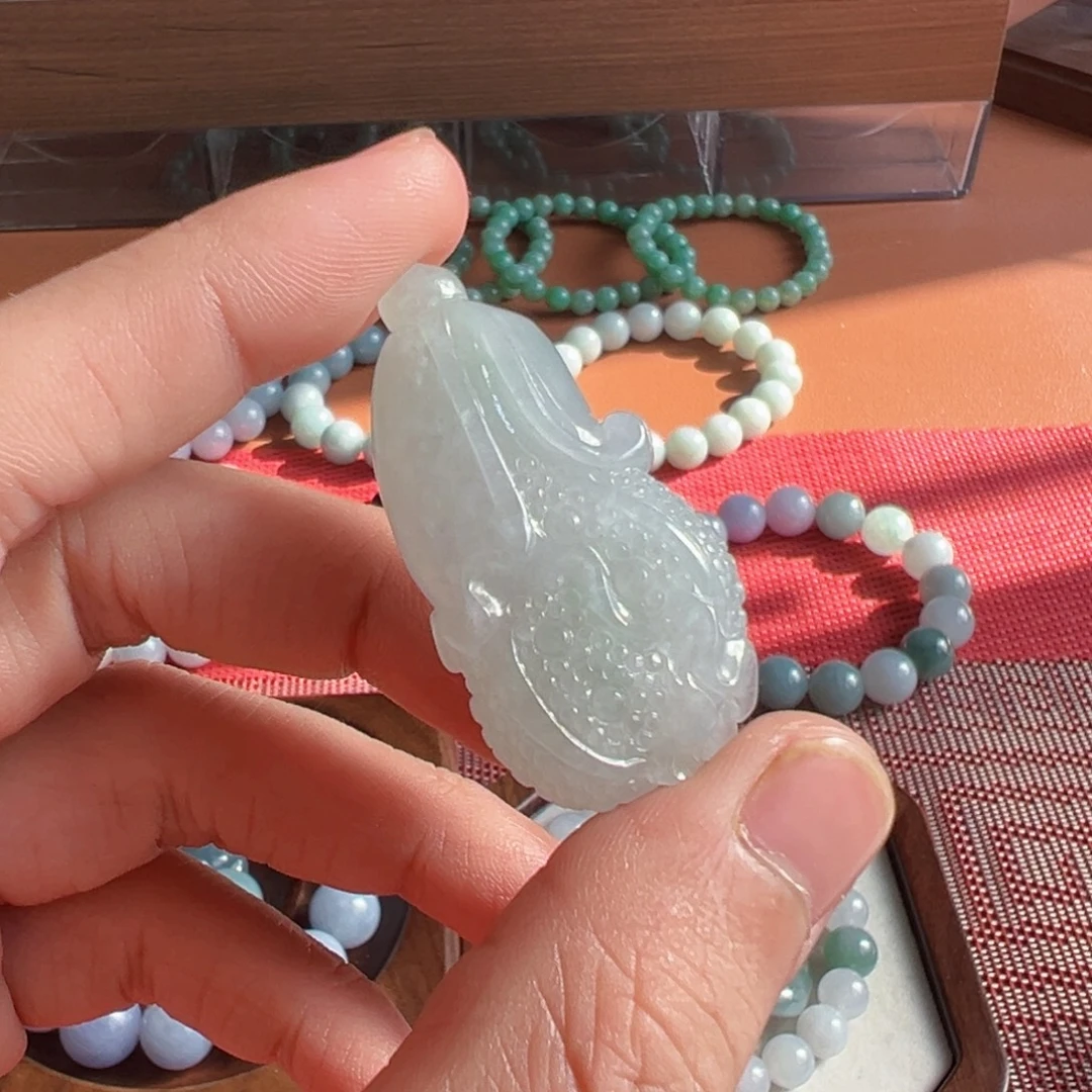 翡翠未镶嵌颈饰翡翠白菜