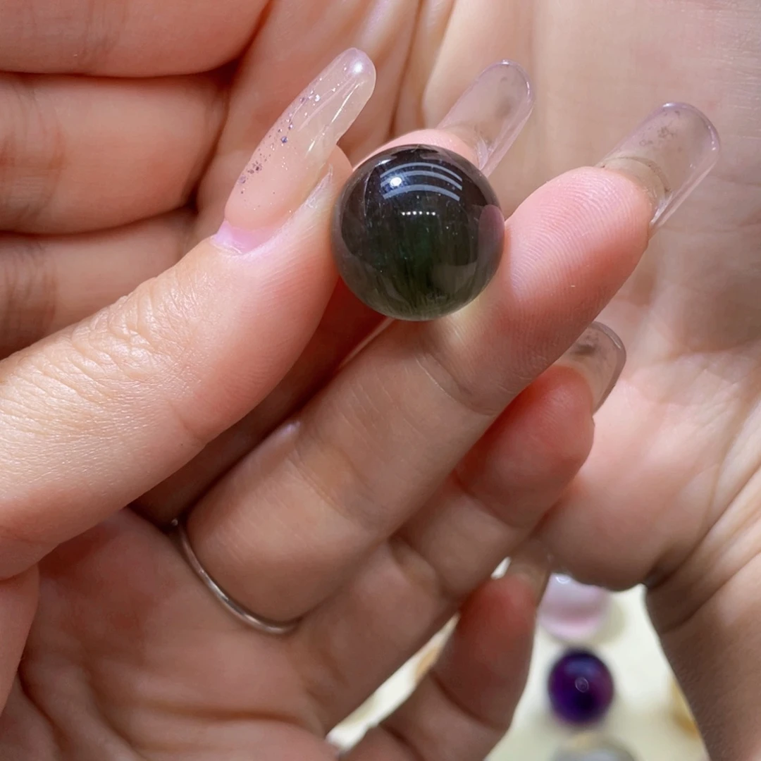 紫***菁未镶嵌手链水晶多样性发其一