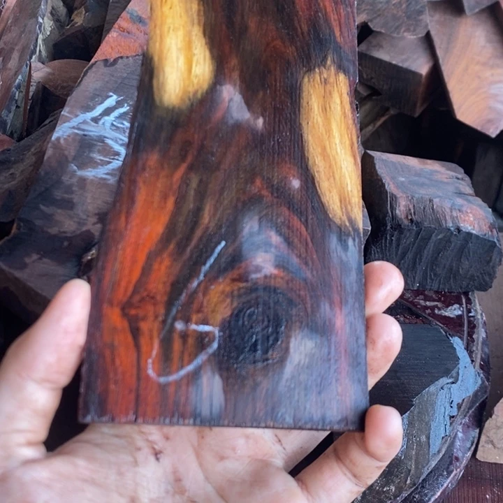 交趾黄檀（大红酸枝）?****N