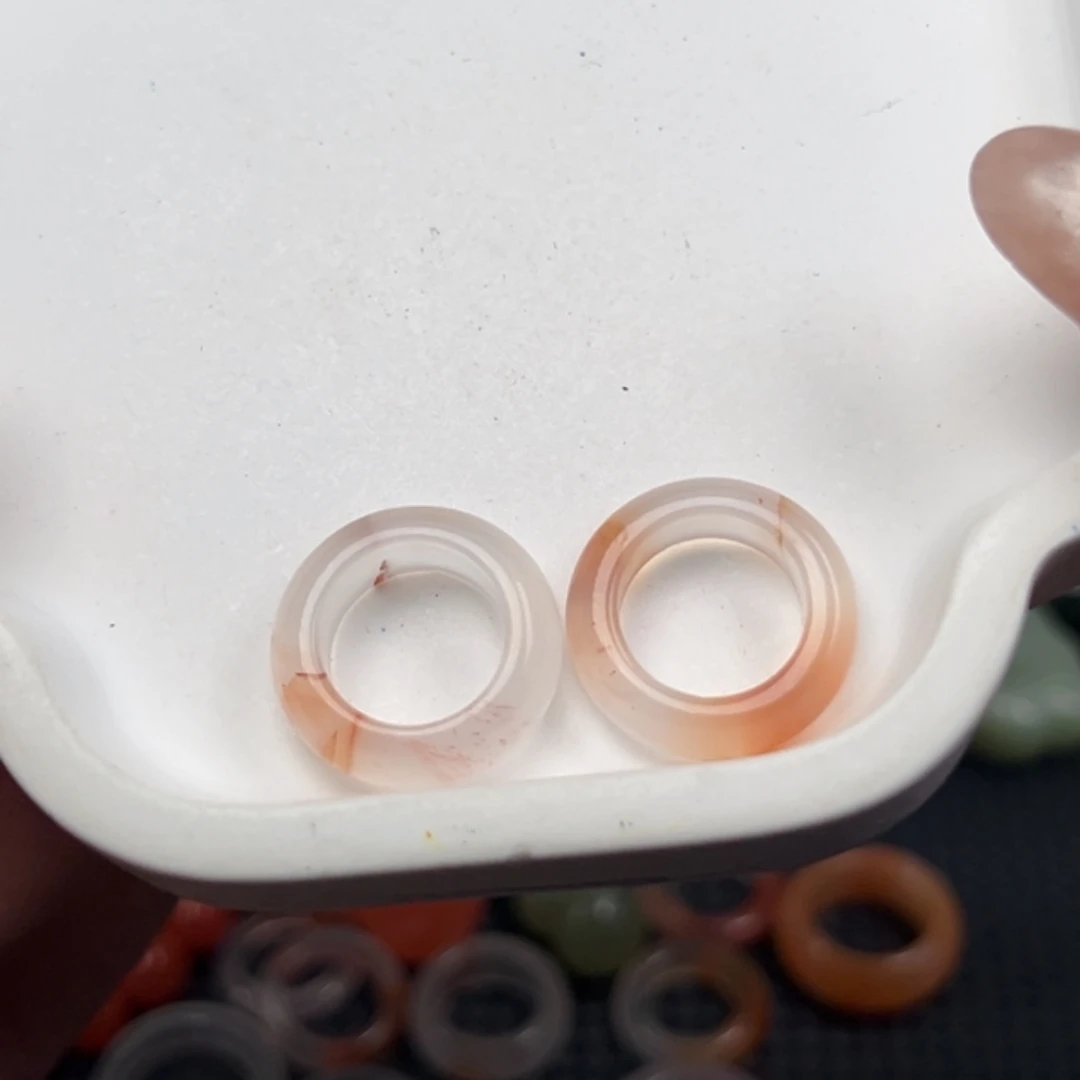 南红玛瑙未镶嵌吊坠(不含链)多样性