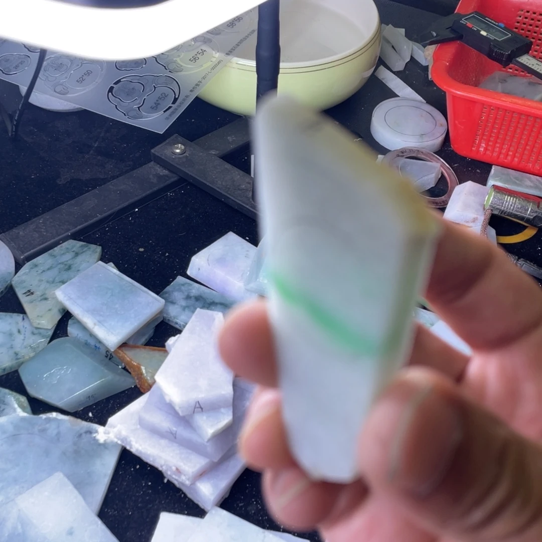 定制翡翠未镶嵌翡翠