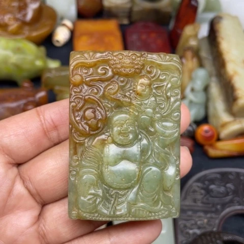 蛇纹石玉未镶嵌颈饰65