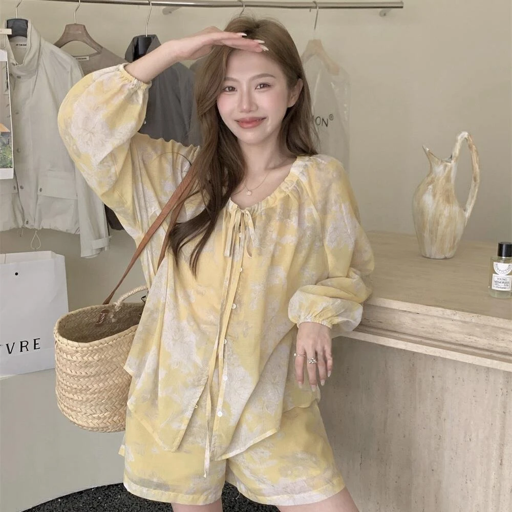 甜美度假风系带薄款防晒小衫夏季新款宽松休闲短裤两件套