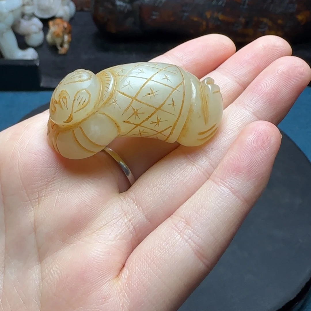 和田玉（糖玉）未镶嵌挂件