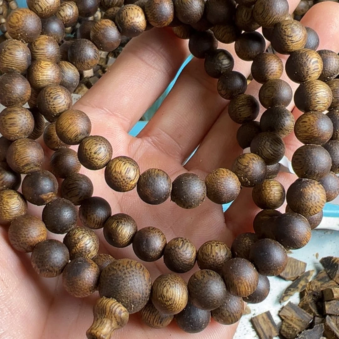 后***人沉香碎屑沉香莺歌绿品种0.8多圈27.3克