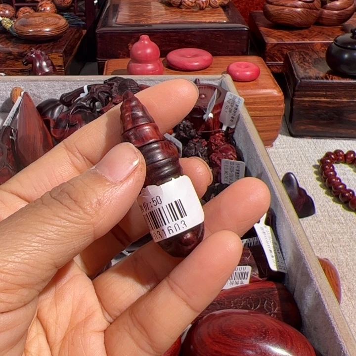 小叶紫檀小叶紫檀手把件