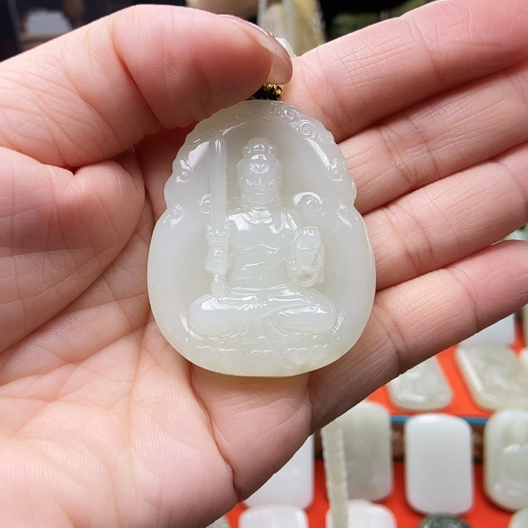 雪***情和田玉未镶嵌颈饰