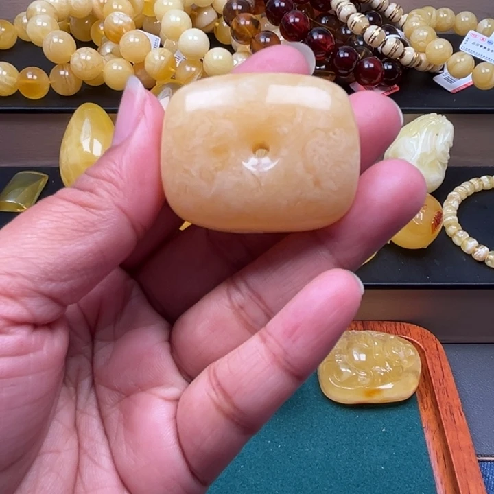 琥珀未镶嵌珠宝奇石M181号妖花藏扣