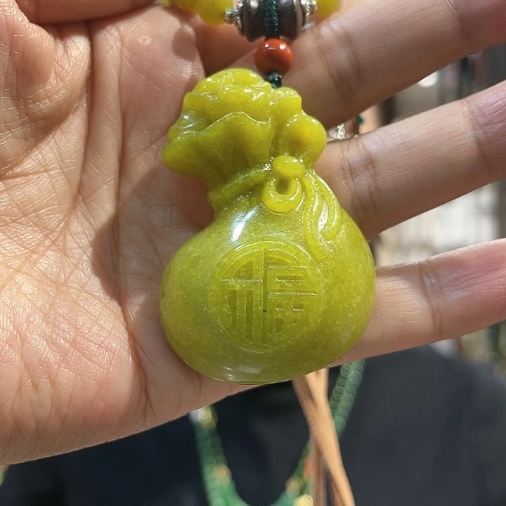 【闪购商品】岫玉颈饰未镶嵌岫玉