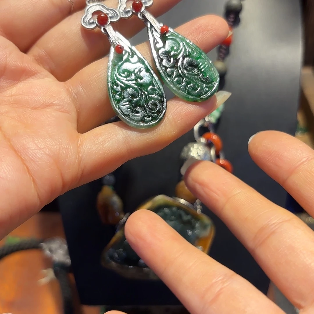 翡翠未镶嵌颈饰原创