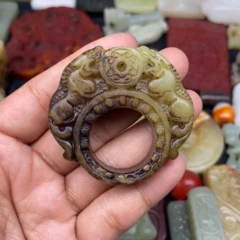 蛇纹石玉未镶嵌颈饰118