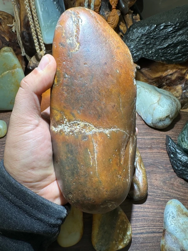 非常漂亮盆景石，红红的很好看