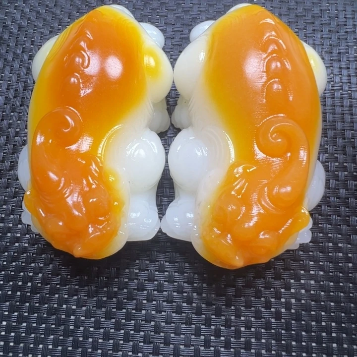新疆戈壁五彩石金丝