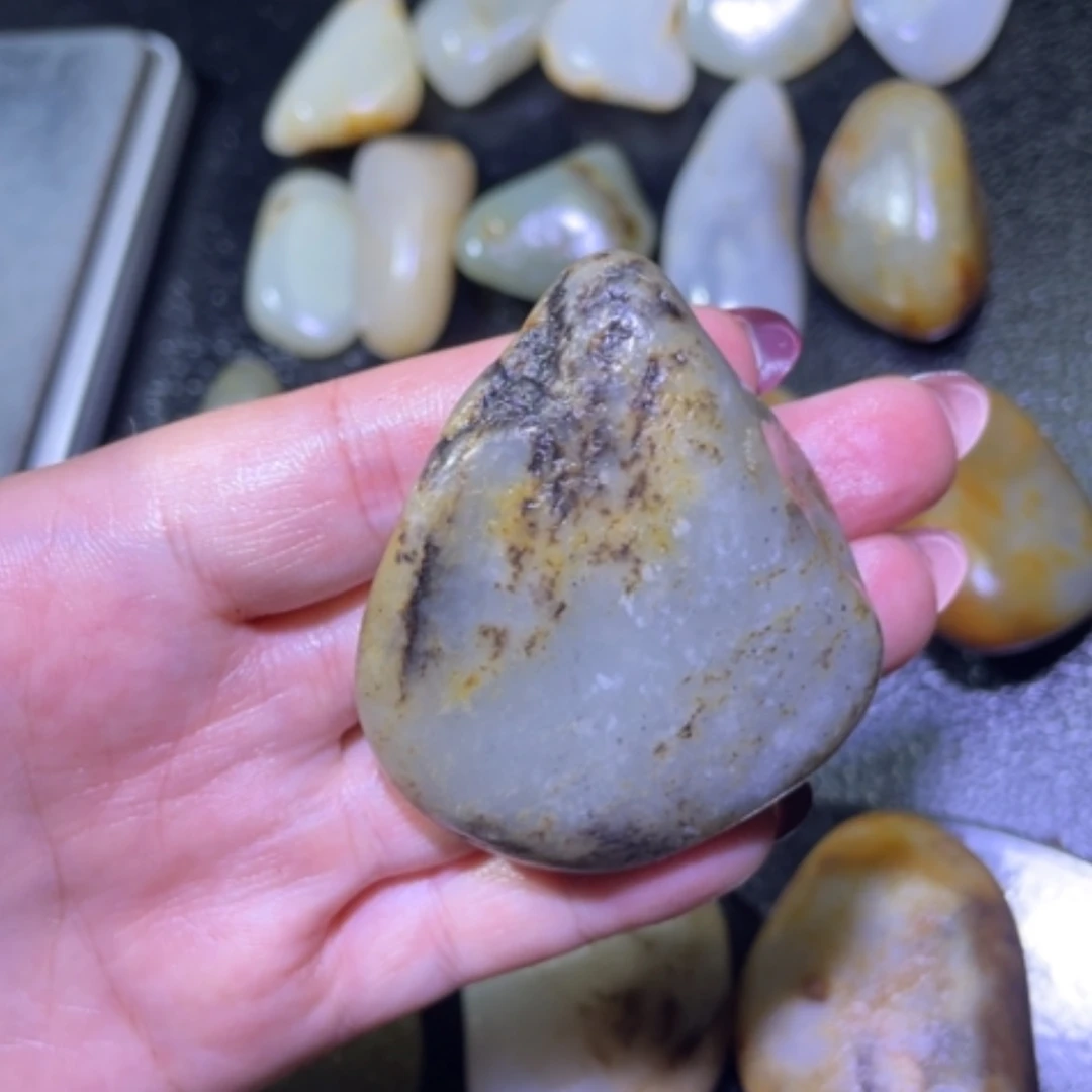 【闪购商品】颈饰未镶嵌和田玉