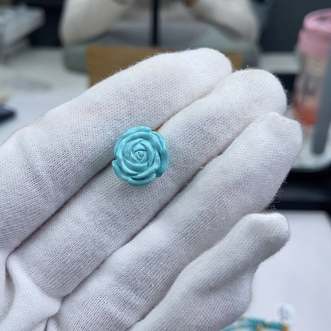 绿松石未镶嵌珠宝奇石