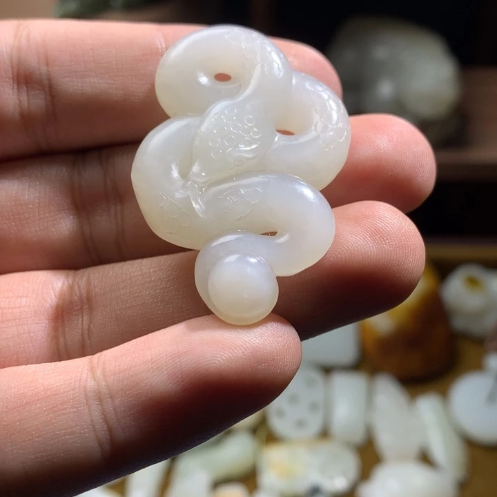 和田玉未镶嵌挂件