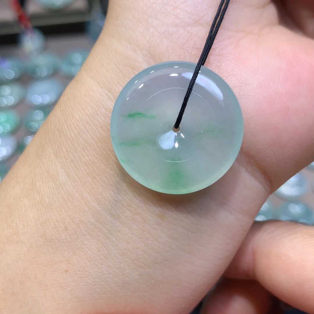 翡翠未镶嵌颈饰平安扣 25*5.8