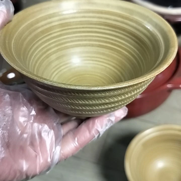 盘瓷片陶瓷杯盘壶碗都有