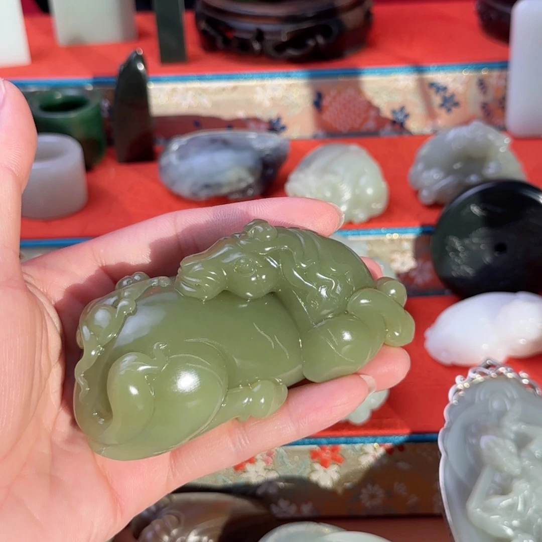 未镶嵌和田玉挂件