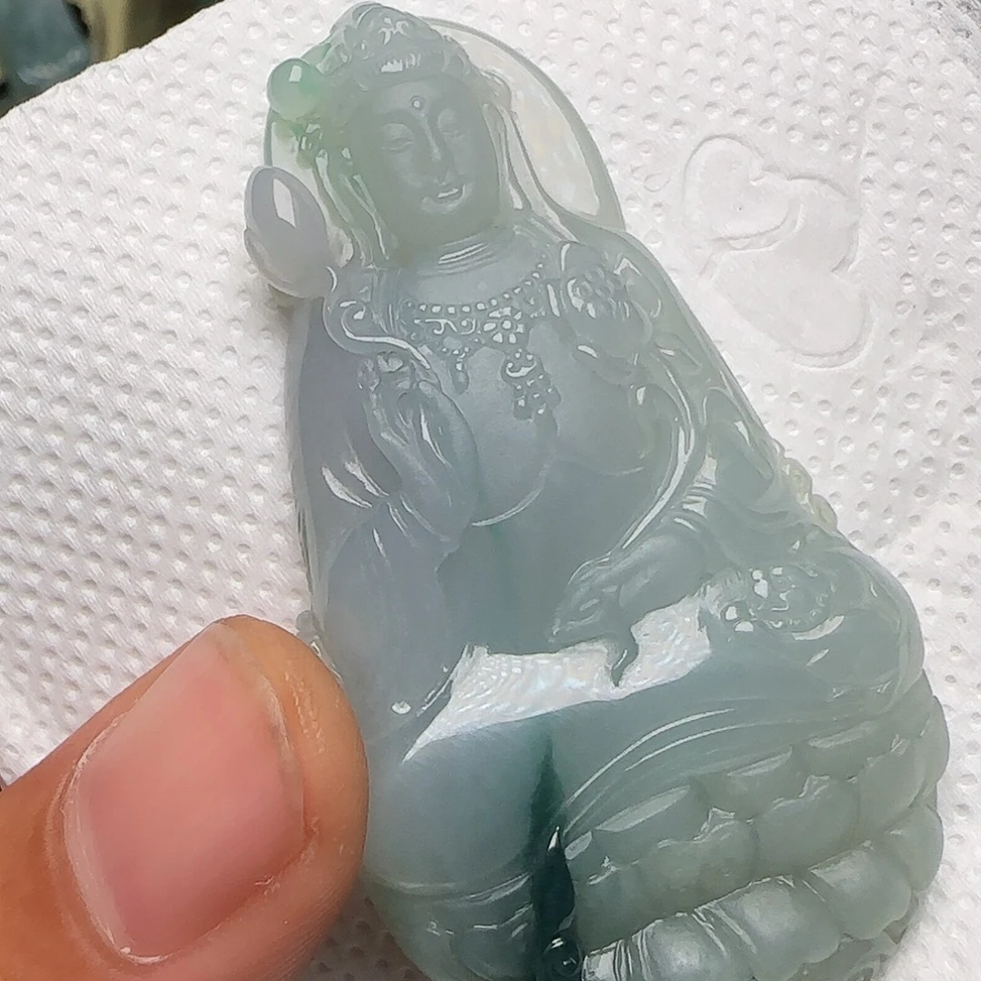 战***0翡翠未镶嵌颈饰翡翠