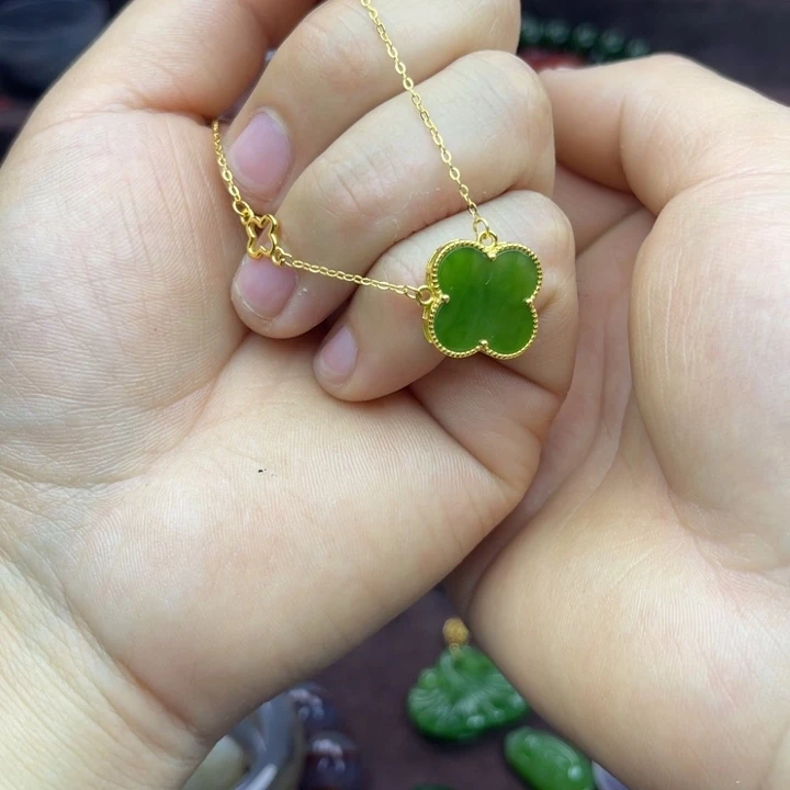 和田玉颈饰银S925镀金镶嵌