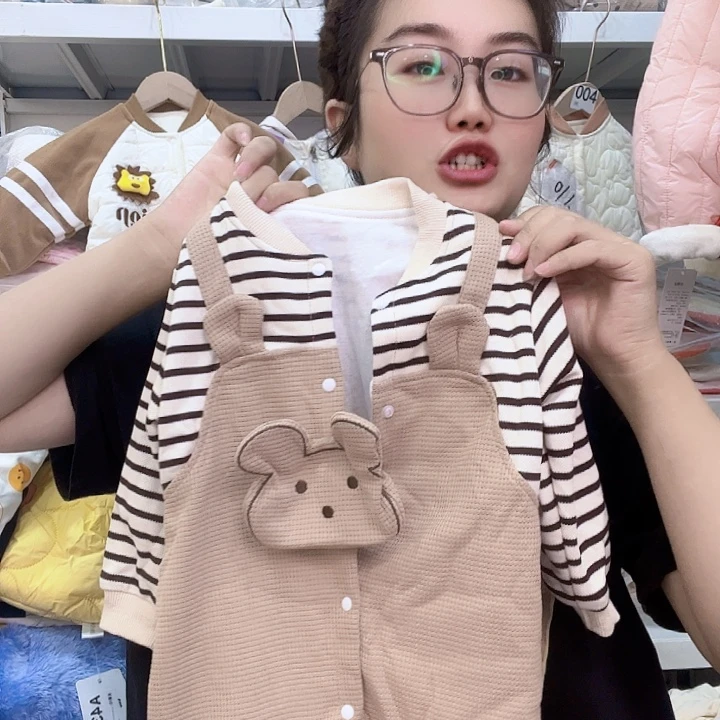 咖色小熊80连体衣