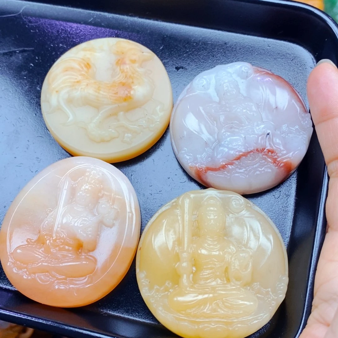 石英质玉（黄龙玉）未镶嵌吊坠(不含链)