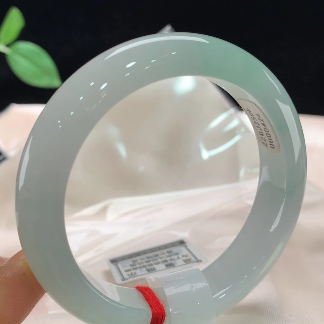 翡翠未镶嵌手镯0424
