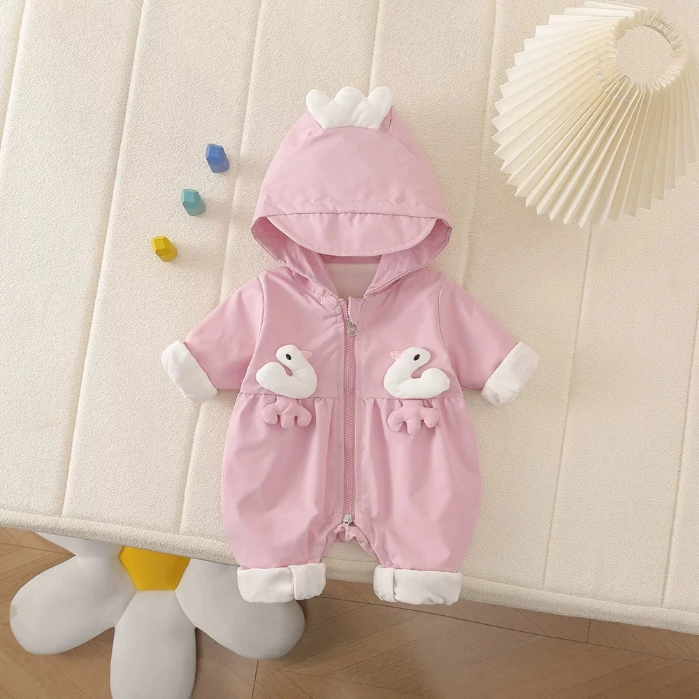 女宝宝冲锋衣婴幼儿连体衣秋季连帽秋装爬服衣服超萌可爱外出服
