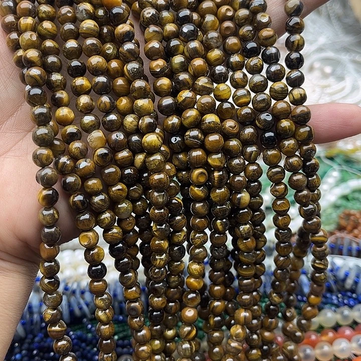 玛瑙/玉髓未镶嵌珠宝半成品2条6mm左右虎眼石几颗有瑕