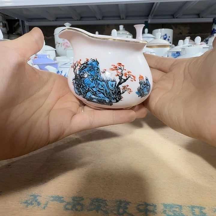 景德镇的陶瓷瓷器